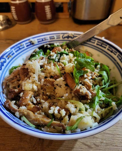 Gebratener Reis mit Pfifferlingen und Rucola