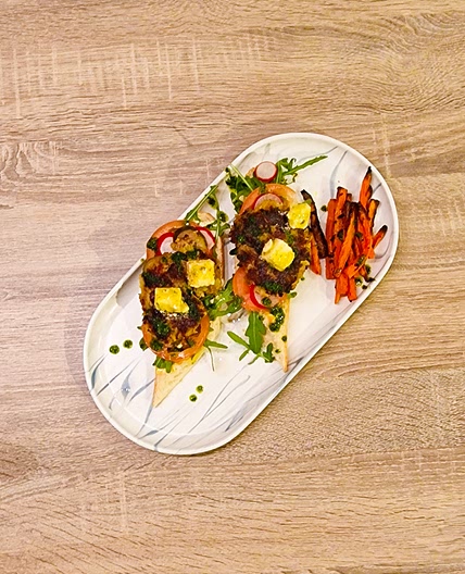 Burger iranien et frites de carottes