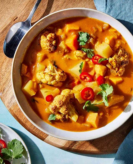 Roasted Cauliflower & Potato Curry Soup