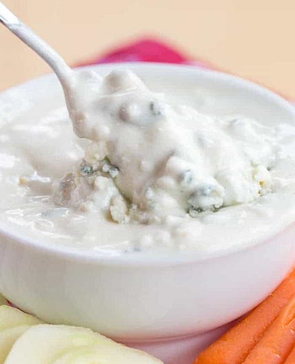 Yoghurt blue cheese dip
