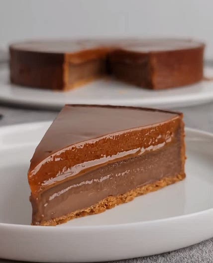 Tarta de caramelo y chocolate