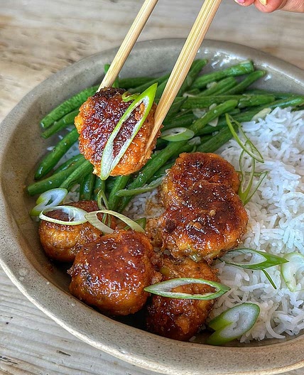 Episode 1 of 10 budget recipes to feed the family for under £10 