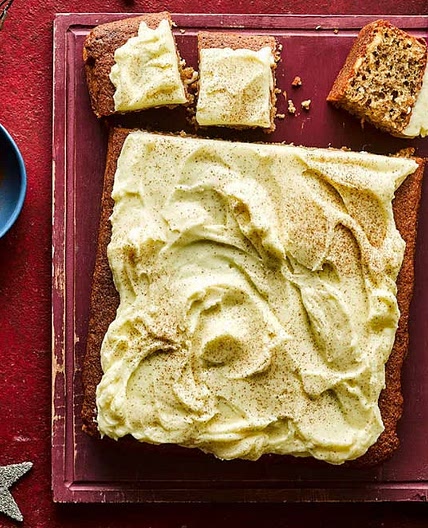 Banana tray bake with cream cheese frosting 