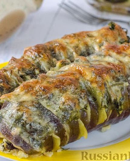 Запечённые баклажаны "Гармошка" с картофелем, под сырной корочкой