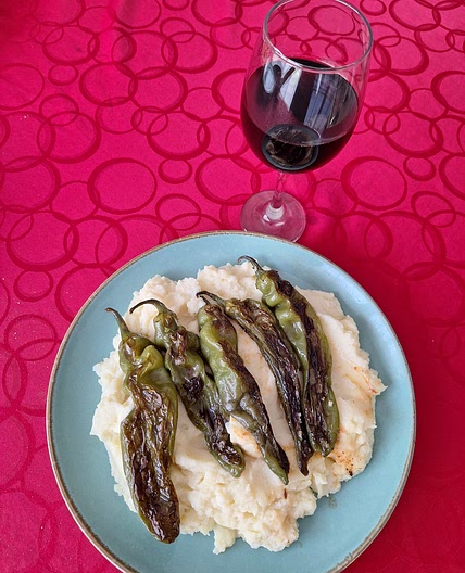 Pimientos verdes con anchoas