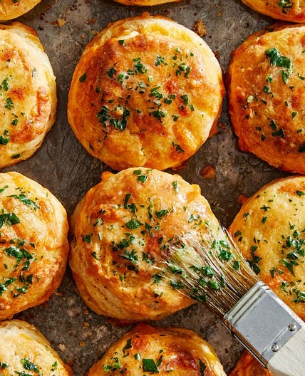 Red Lobster Cheddar Bay Biscuits