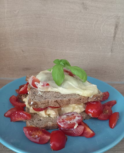 Scrambeld Egg Sandwich