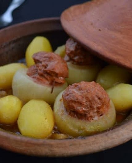 Oignons farcis à la merguez