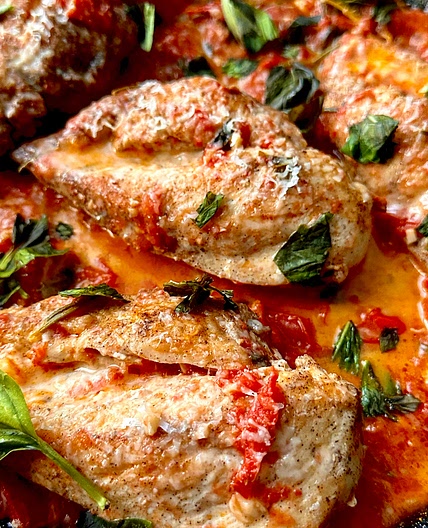 Creamy One pan Tomato Chicken 