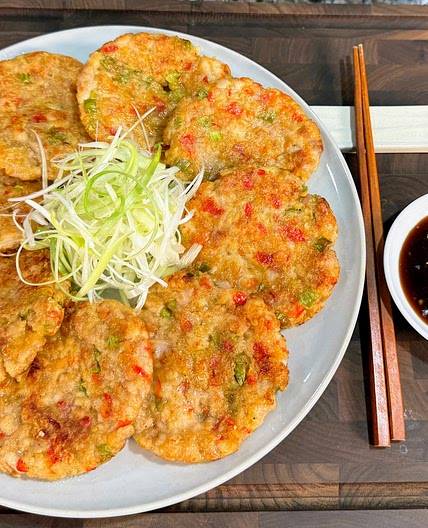 Easy and Delicious Chicken Pancakes I've Never Tried!!