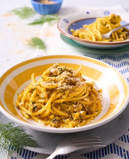 Pasta con le sarde (e pangrattato croccante)