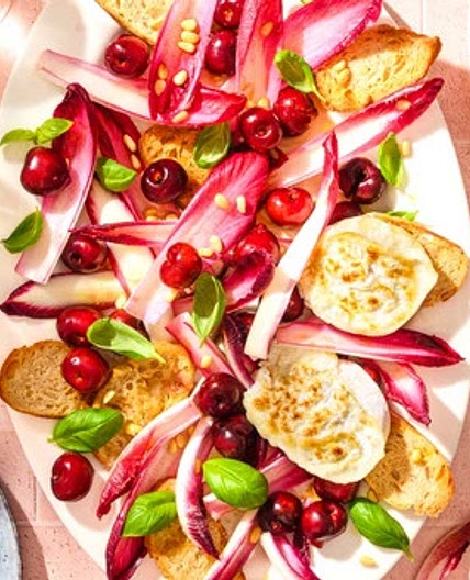 Picota cherries, chicory endives and gratin goat cheese salad