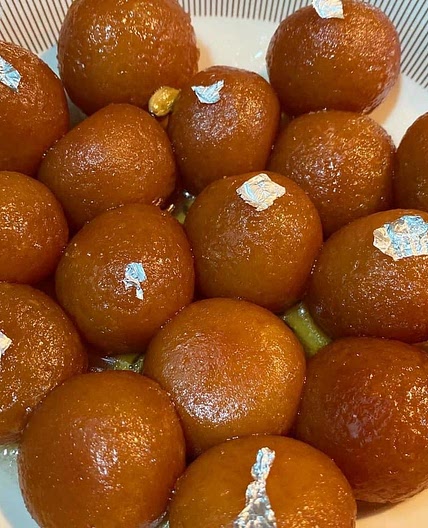 Zabardast Gulab Jamun