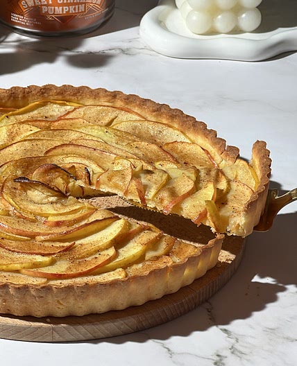Rose Apple Pie