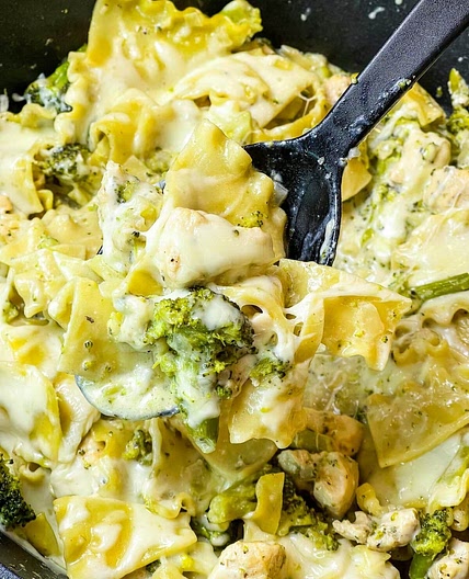 Chicken Broccoli Lasagna Skillet