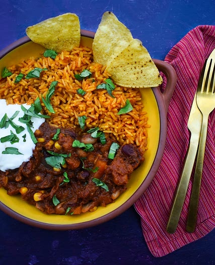 Slow Cooker Squash, Sweet Potato & Bean Veggie Chilli
