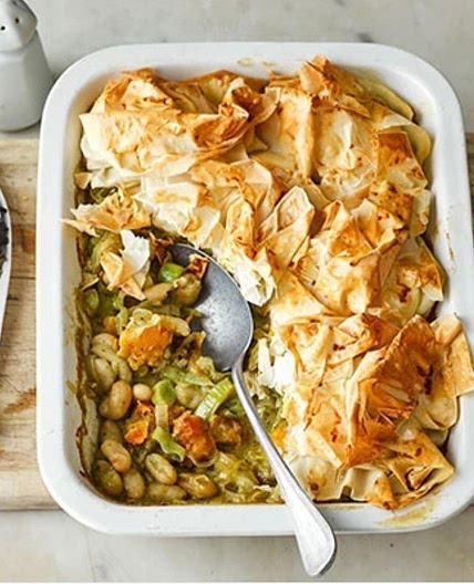 Creamy leek, pesto & squash pie