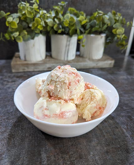 Strawberry Macaron Ice Cream
