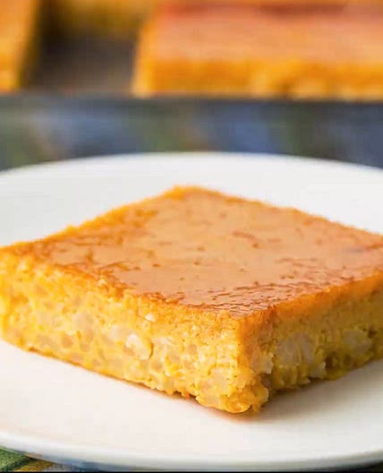 Italian almond, rice and amaretto cake (Torta di riso)