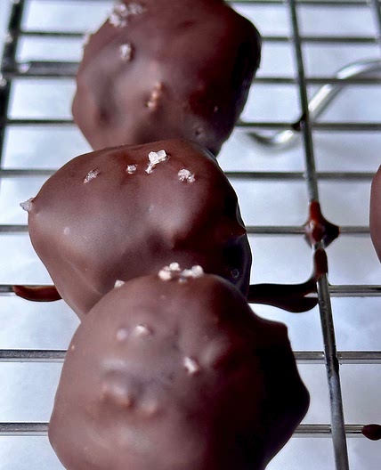 2 ingredient chocolate truffles 