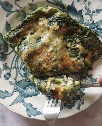 Spinach lasagne with feta cheese