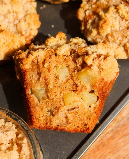 Apple Cinnamon Streusel Muffins