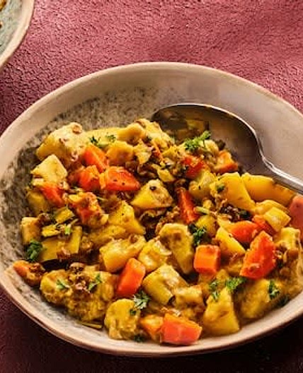 Kartoffel-Linsen-Suppe mit Curry