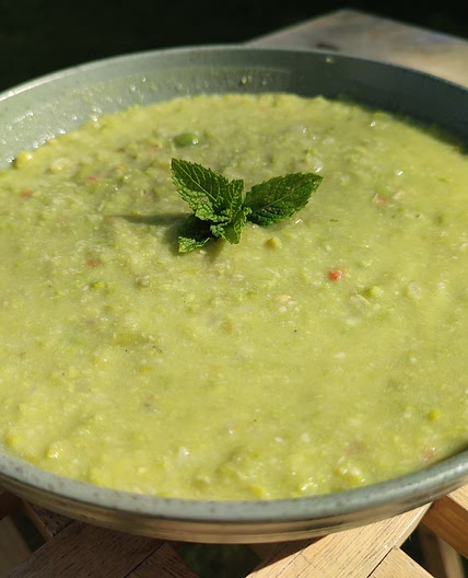 Pea and Mint Soup (Vegan)