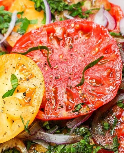Heirloom Tomato and Basil Salad Recipe