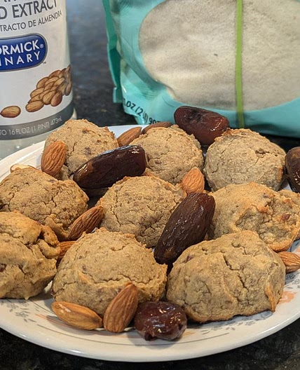 Amaretti Cookies with Dates