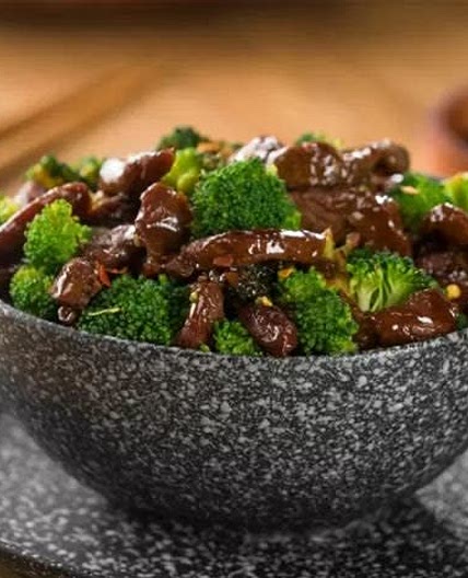 Salteado de Carne con Brócoli