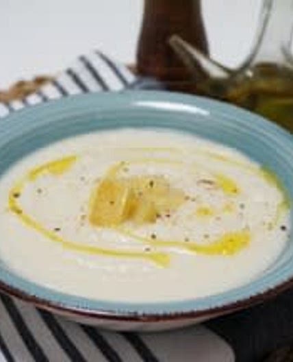Crema de coliflor y manzana