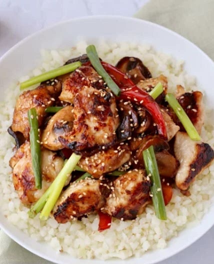 Sesame Ginger Chicken with Mushrooms and Peppers