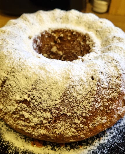 Apple cinnamon cake