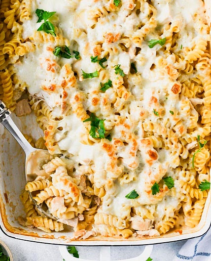 Dump-and-Bake Chicken Alfredo Casserole