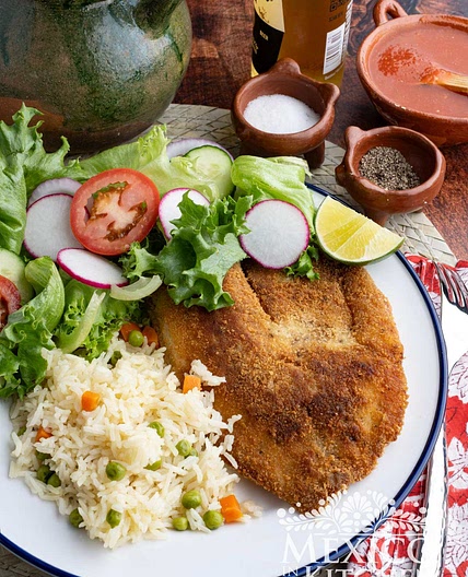 Pescado Empanizado (Breaded fish filet)