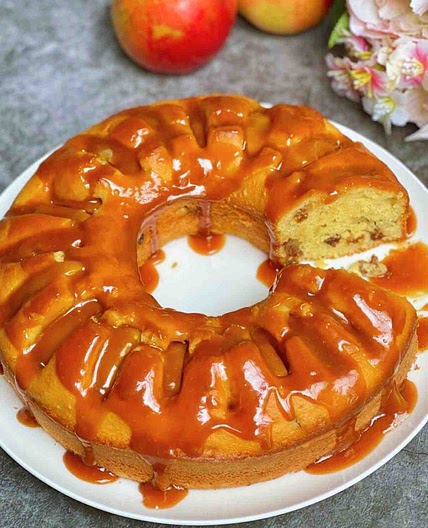 My husband asks me to cook this cake 3 times a week! The tastiest cake in 15 minutes!