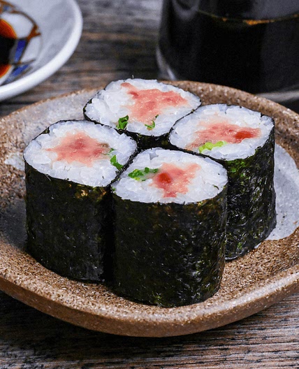 Negitoro Maki (Mashed Tuna Sushi Rolls)