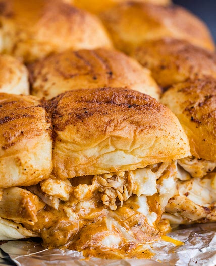 Queso Chipotle Chicken Sliders
