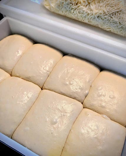 Napolitan pizza dough for exotic country