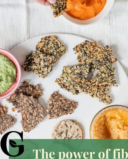 Oat and seeds crackers