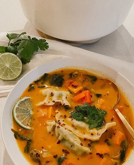 Coconut curry potsticker soup