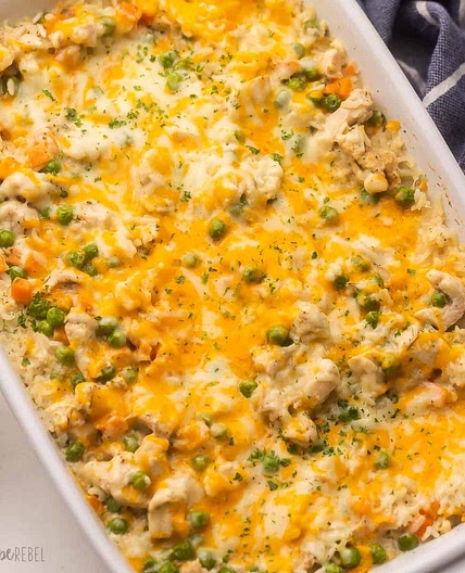 Cheesy Chicken and Rice Casserole
