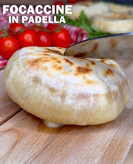 FOCACCINE IN PADELLA 