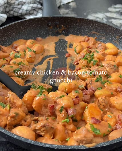 Creamy chicken and bacon tomato gnocchi