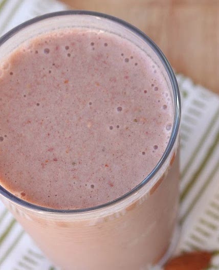 Low Carb Strawberry Crunch Smoothie