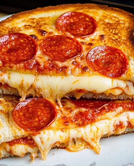 Pepperoni Pizza Grilled Cheese 