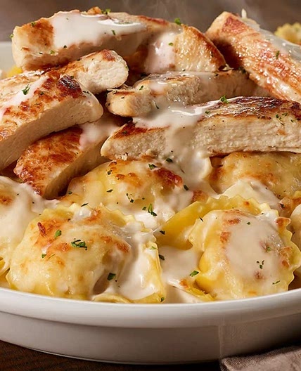 Asiago Grilled Chicken Tortellini Alfredo