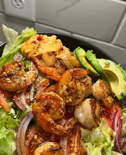 Quick &amp; easy salad perfect for lunch or dinner 🥗🔥 Ingredient