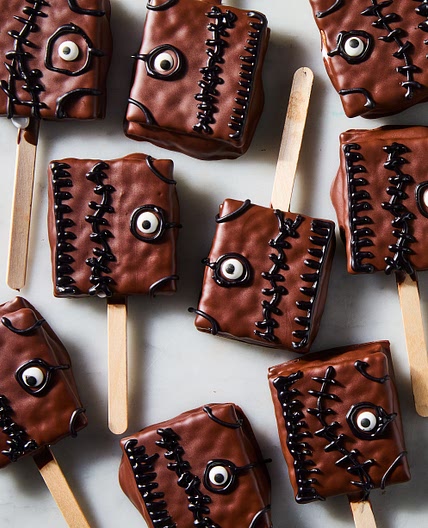 Hocus Pocus S'mores Pops